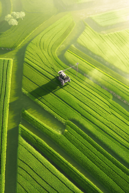 潮国创意无人机航拍智慧农业生产农业农田田园俯拍绿色植物