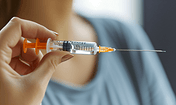 创意女性自己注射胰岛素针筒打针注射药瓶疫苗