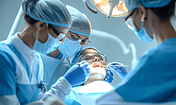 创意牙科医生做手术外科急救专业医疗