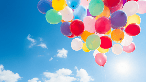 创意儿童节放飞气球蓝天白云下的彩色气球3