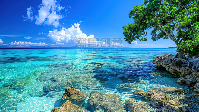 创意蓝天白云下清澈的海岸夏天夏季大海旅游海面旅游风景